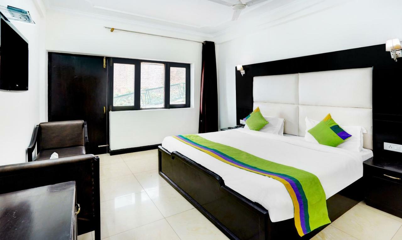 Hotel Treebo Trend Mussoorie Club Dehradun Exterior foto
