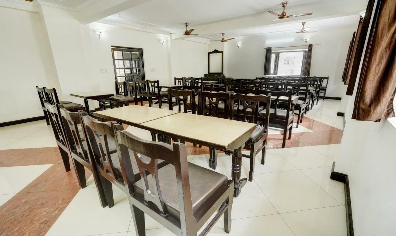 Hotel Treebo Trend Mussoorie Club Dehradun Exterior foto